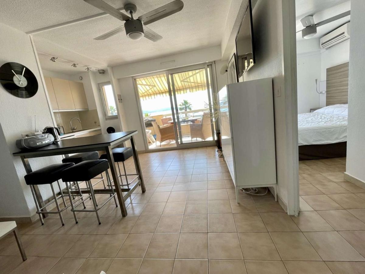 Superbe Apt 2P Front De Mer Pour 4 Pers Avec Terrasse - Cavalaire-Sur-Mer - Fr-1-226B-162 Exterior foto